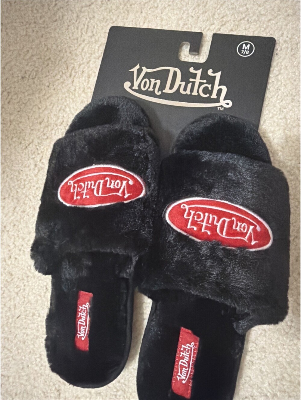 Von Dutch Red Black Faux Fur Slippers. Womens7/8